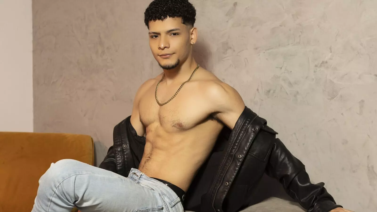 AlessandroKing livejasmin