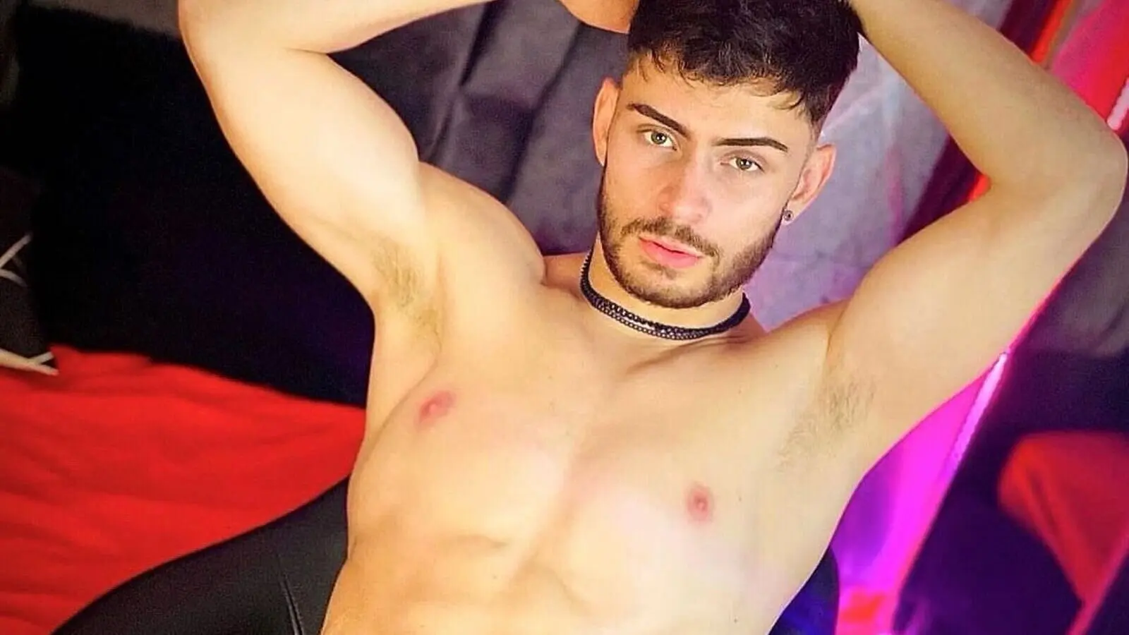 LucianoCosta livejasmin