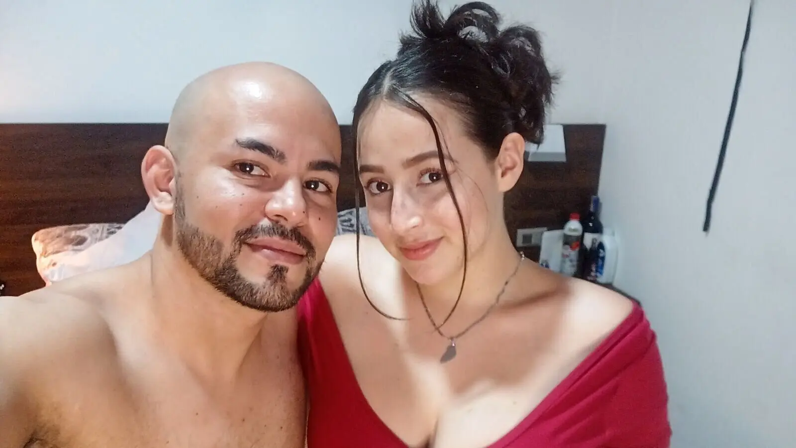 EsperanzaAndNacho livejasmin