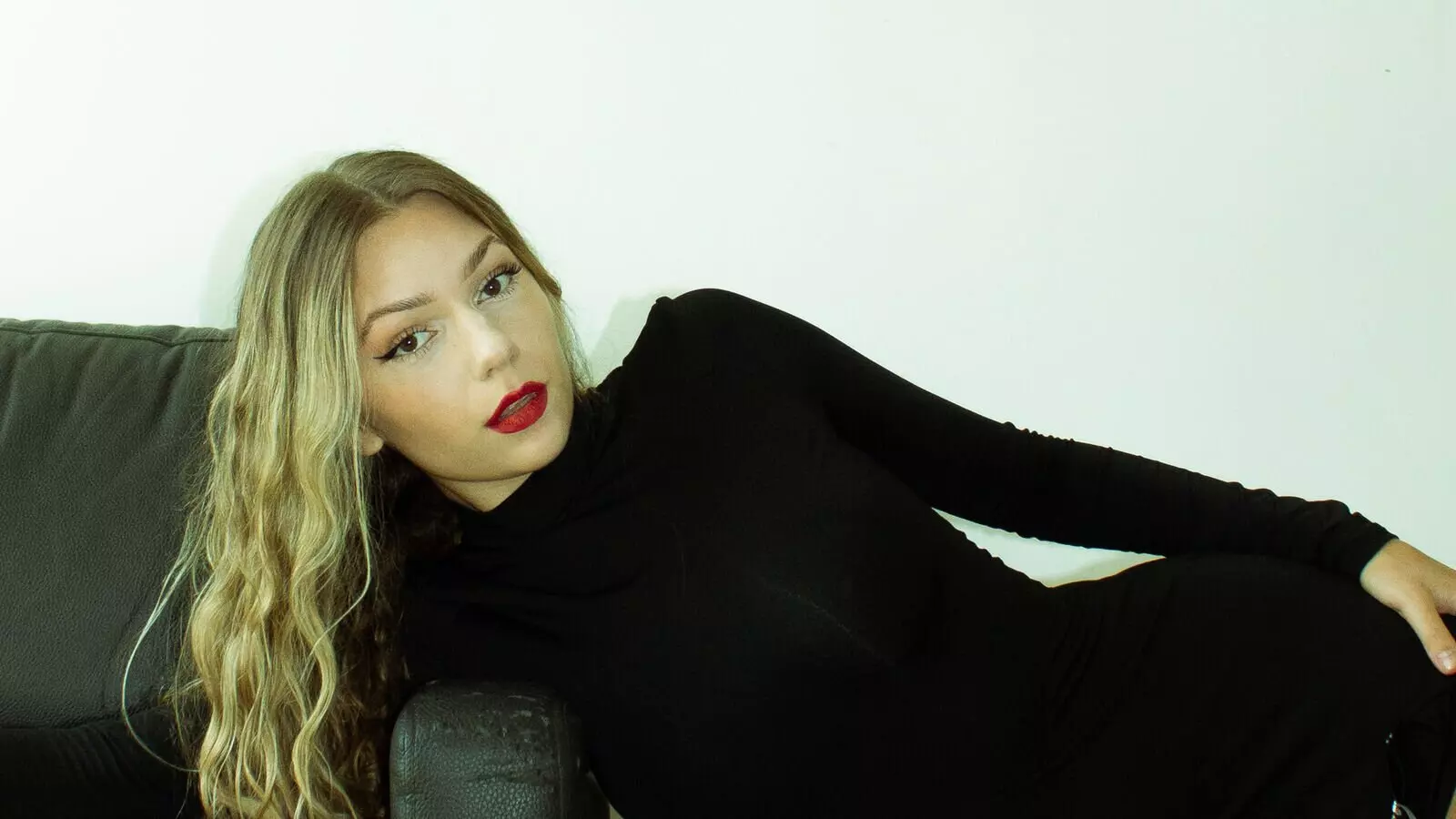 LikaMayson livejasmin