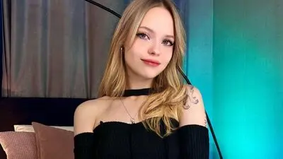 LucyBride livejasmin