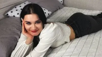 MaeGrass livejasmin