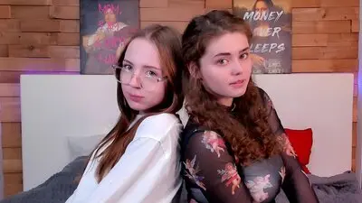 ErlineAndMaxine livejasmin